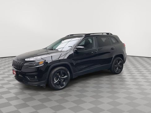Used 2021 Jeep Cherokee Latitude Plus FWD image 32