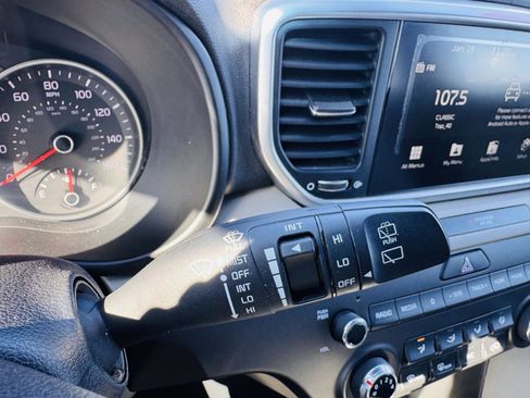 Used 2021 Kia Sportage S image 16