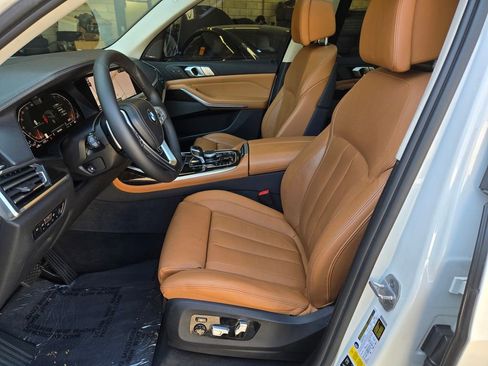Used 2019 BMW X7 xDrive40i w/ Premium Package AWD/4WD image 22
