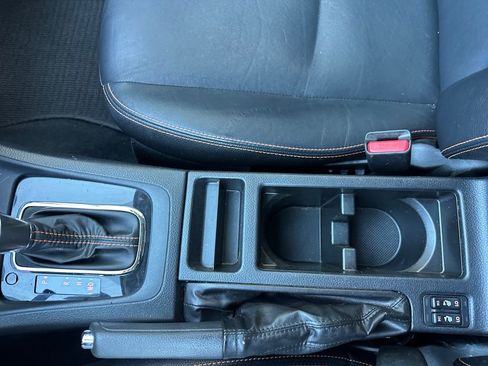 Used 2017 Subaru Crosstrek 2.0i Limited w/ Popular Package #2 image 23