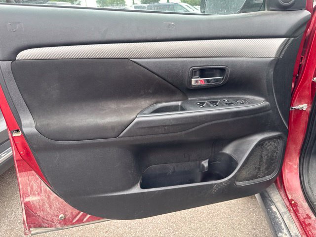 Used 2017 Mitsubishi Outlander ES FWD image 8
