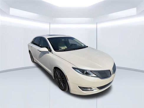 Used 2015 Lincoln MKZ Hybrid w/ Equipment Group 202A Reserve FWD image 3