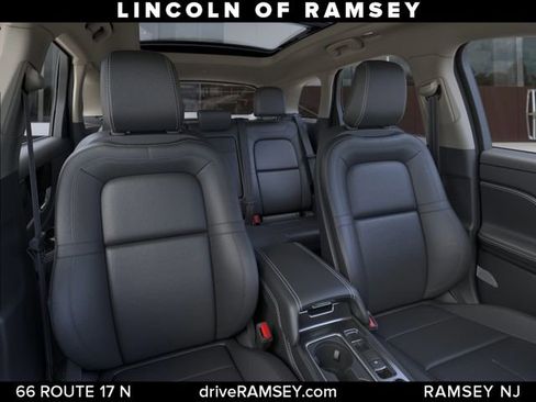 New 2026 Lincoln Corsair Grand Touring AWD/4WD image 11