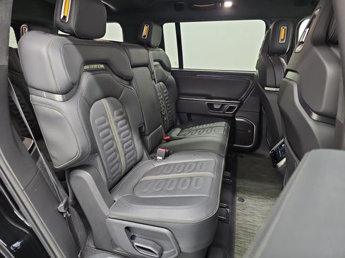 Used 2023 Rivian R1S Adventure AWD/4WD image 23
