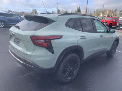 Certified 2025 Chevrolet Trax ACTIV w/ Driver Confidence Package image 3