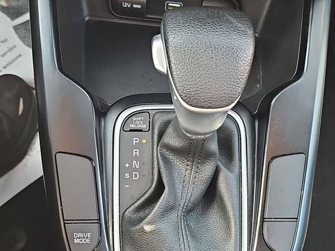 Used 2020 Kia Soul LX FWD image 17
