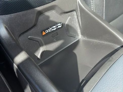 Used 2019 Chevrolet Colorado Z71 AWD/4WD image 22
