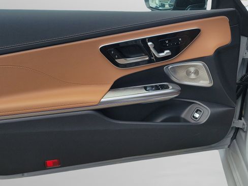 New 2026 Mercedes-Benz CLE 450 4MATIC Coupe image 6