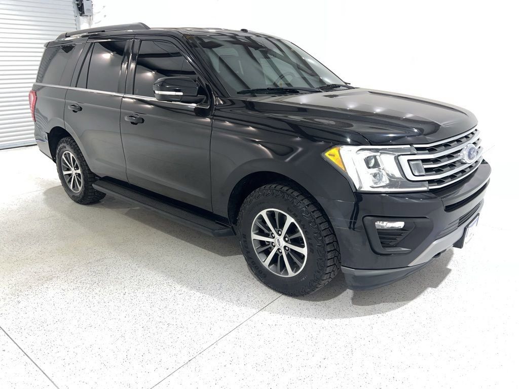 Used 2019 Ford Expedition XLT w/ Equipment Group 201A AWD/4WD image 7
