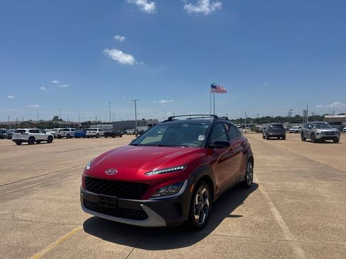 Used 2023 Hyundai Kona SEL FWD image 7
