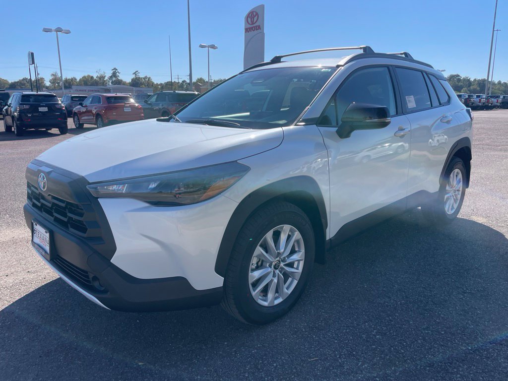 New 2026 Toyota Corolla Cross LE FWD image 3