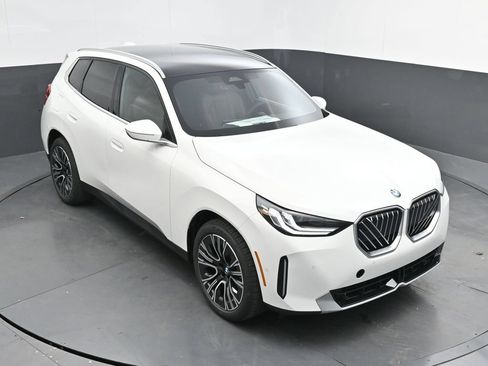 Used 2026 BMW X3 xDrive30i w/ Convenience Package AWD/4WD image 43