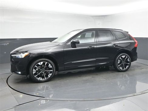 New 2026 Volvo XC60 B5 Plus w/ Protection Package Premier image 4