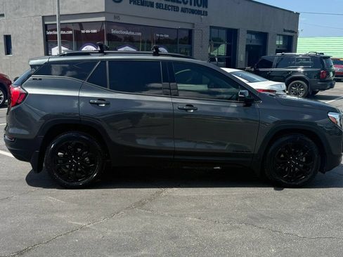 Used 2020 GMC Terrain SLE w/ Driver Convenience Package FWD image 17