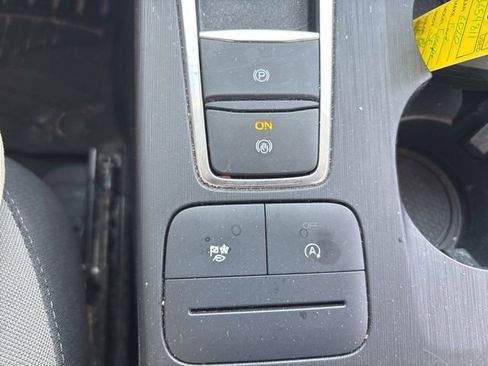 Used 2020 Ford Escape SE AWD/4WD image 26