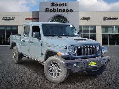 New 2026 Jeep Gladiator Sport
