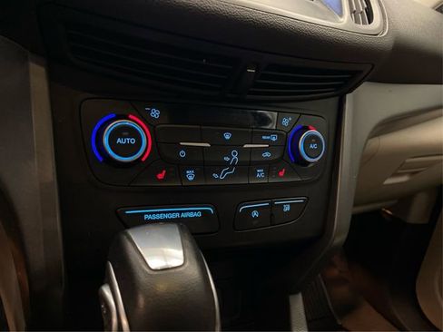 Used 2018 Ford Escape SEL image 30