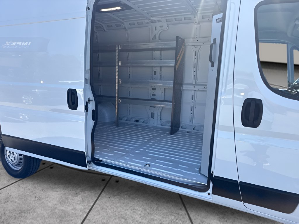 Used 2025 RAM ProMaster 2500 w/ Convenience Group FWD image 27