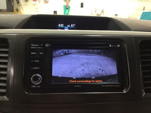 Used 2013 Toyota Sienna SE image 12