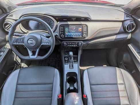 Used 2023 Nissan Kicks SR w/ SR Premium Package FWD image 17