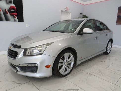 Used 2015 Chevrolet Cruze LTZ w/ Sun, Sound and Sport Package image 8