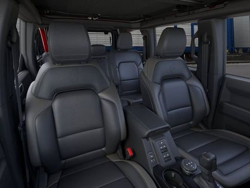 New 2026 Ford Bronco Outer Banks AWD/4WD image 10
