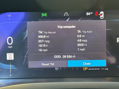 Used 2023 Volvo XC60 B5 Ultimate image 31