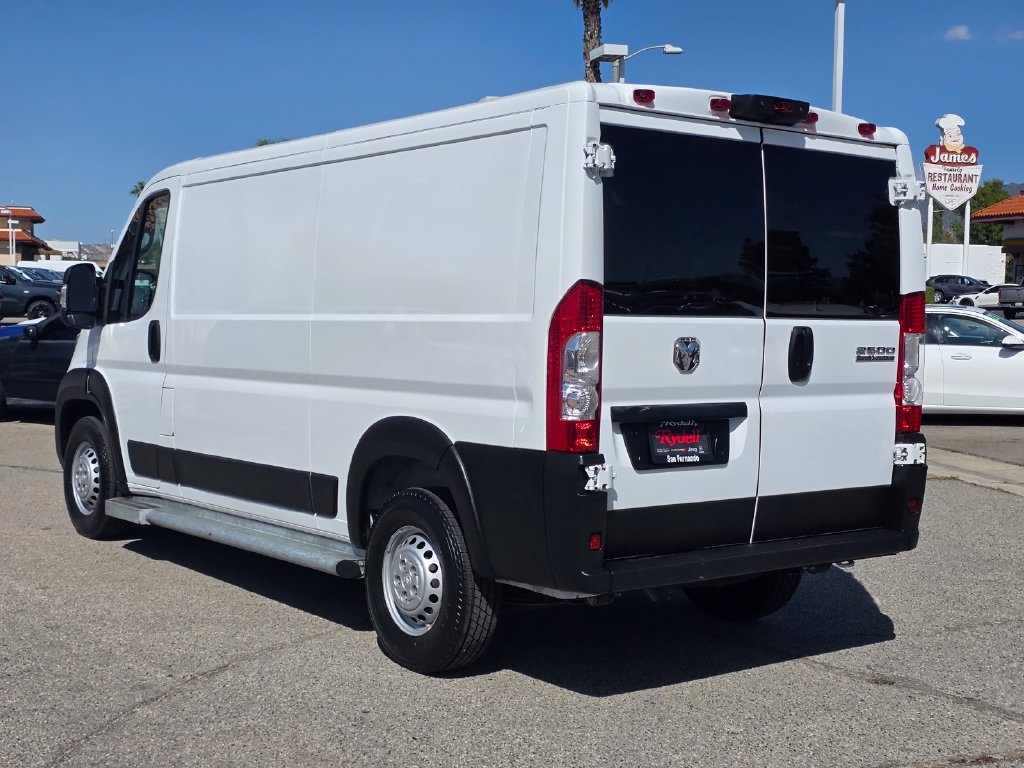 Used 2025 RAM ProMaster 2500 w/ U-Haul Equipment Group FWD image 6