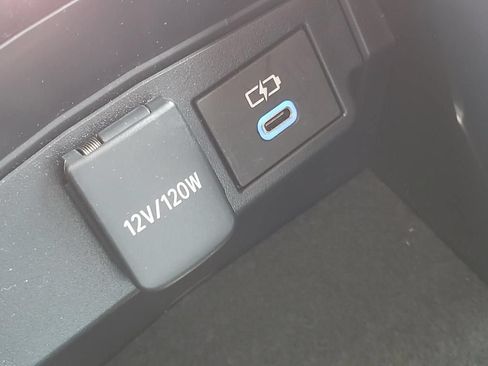 Used 2022 Toyota Corolla SE FWD image 30