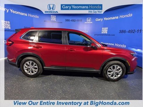 Used 2025 Honda CR-V LX image 6