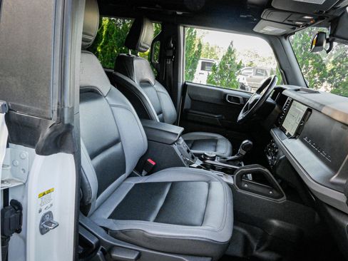 Used 2024 Ford Bronco Big Bend image 32