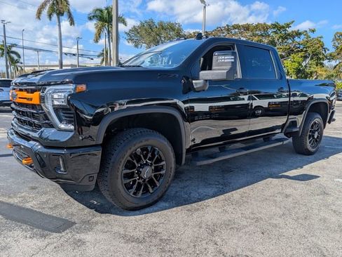 Used 2025 Chevrolet Silverado 2500 LTZ w/ Trail Boss Package image 3