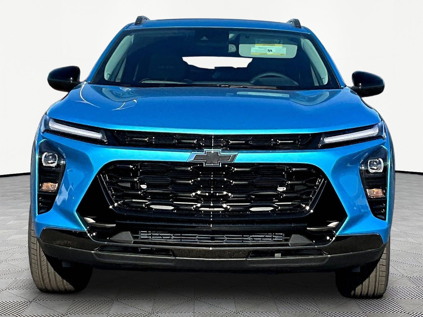 New 2026 Chevrolet Trax ACTIV w/ Sunroof Package FWD image 2