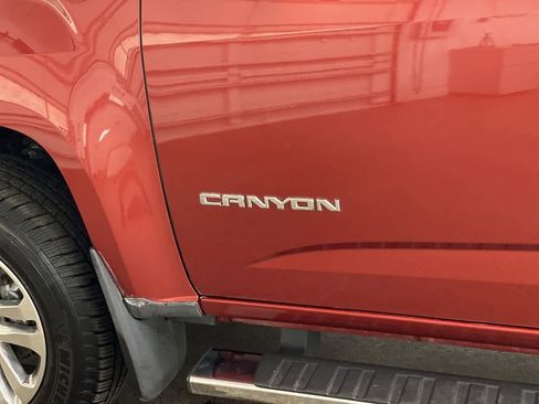 Used 2016 GMC Canyon SLT w/ Driver Alert Package image 10