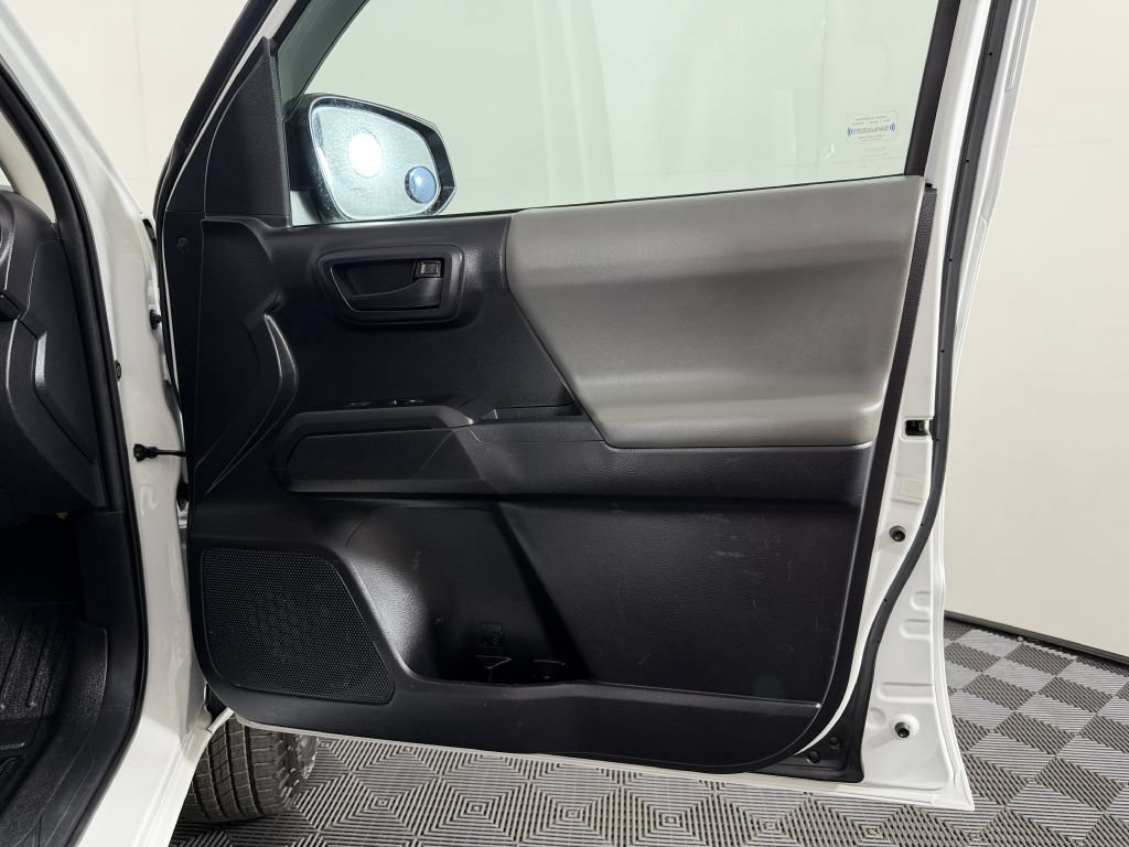Used 2020 Toyota Tacoma SR RWD image 34