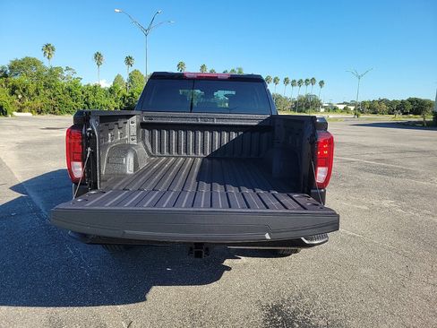 New 2026 GMC Sierra 1500 Pro w/ Graphite Edition image 7