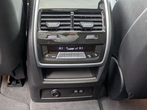 Used 2025 BMW X5 M60i image 27