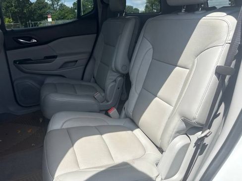 Used 2017 GMC Acadia SLT FWD image 14