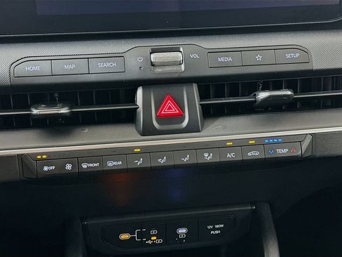 Used 2025 Kia K4 LXS image 24