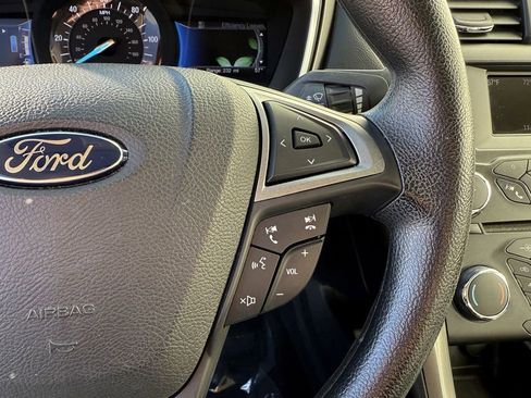 Used 2018 Ford Fusion S image 19