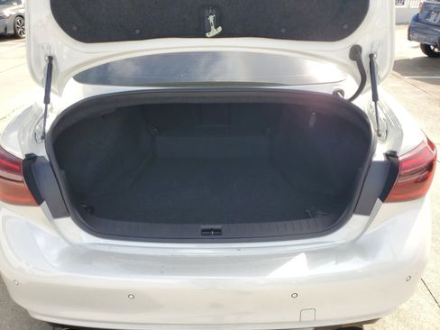 Used 2022 INFINITI Q50 Sensory image 5
