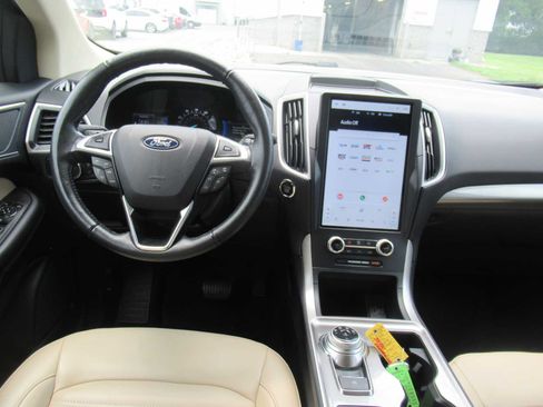 Used 2023 Ford Edge SEL w/ Convenience Package AWD/4WD image 17