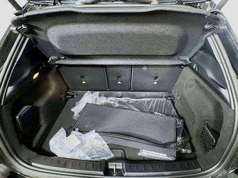 Used 2025 Mercedes-Benz GLA 250 4MATIC image 28