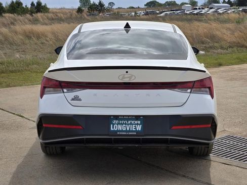 New 2026 Hyundai Elantra SEL Sport Premium FWD image 4