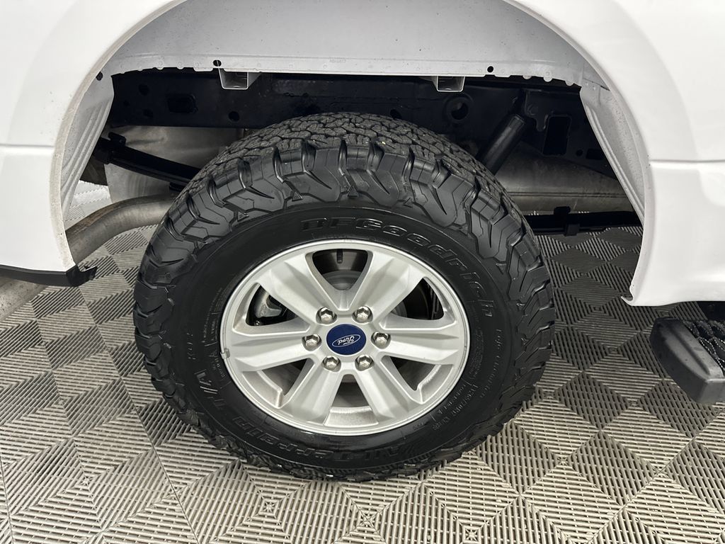 Used 2019 Ford F150 XLT w/ Equipment Group 301A Mid AWD/4WD image 17
