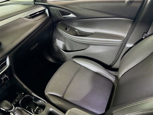 Used 2024 Buick Encore GX Sport Touring image 19