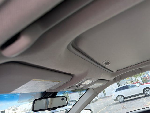 Used 2012 Toyota Camry XLE w/ Leather Pkg FWD image 10