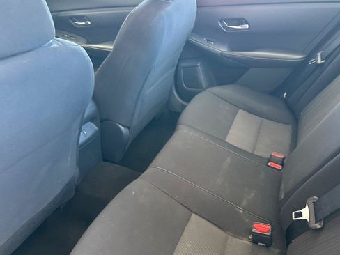 Certified 2023 Nissan Sentra SV FWD image 12