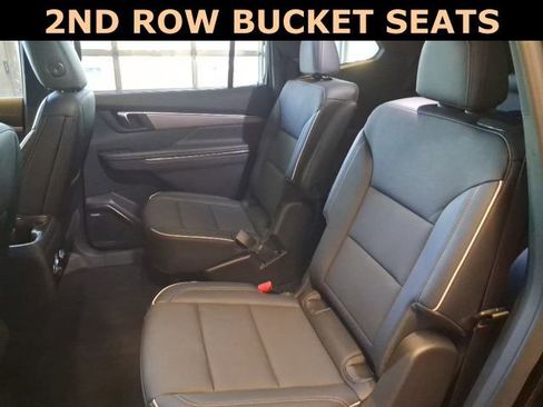 Used 2025 Buick Enclave Preferred image 23
