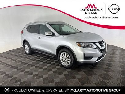 Used 2017 Nissan Rogue SV
